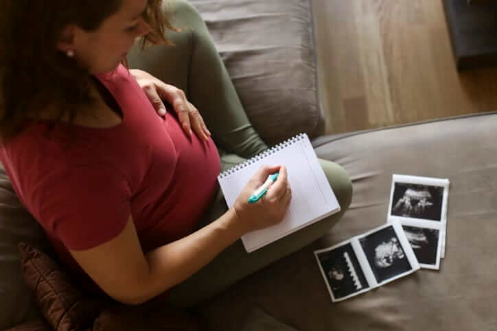 3 Pros and Cons of Unplanned Pregnancy [And What They Mean for You]