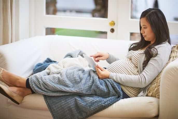 Why Do Mothers ‘Give Their Baby Up’ for Adoption? [10 Reasons]